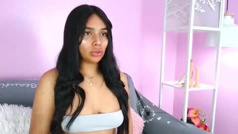 queenofchains online show from October 16, 2025, 12:39 pm