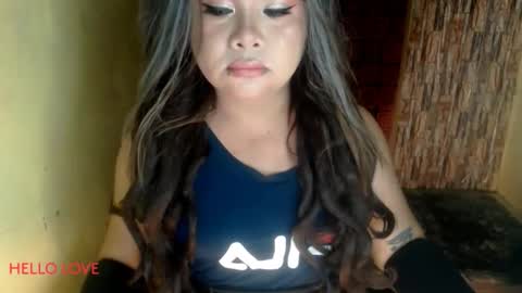 Snapshot of queenofdominant chatting on November 8, 2025, 11:21 am kesh online show from November 8, 2025, 11:21 am