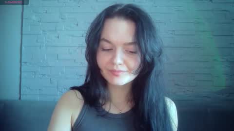 Snapshot of queenofmodels chatting on February 15, 2026, 1:09 pm QueenOfModels online show from February 15, 2026, 1:09 pm