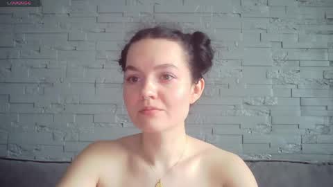 QueenOfModels online show from May 13, 2026, 8:23 am