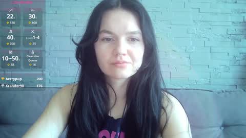 QueenOfModels online show from May 14, 2026, 9:16 am