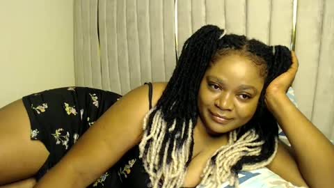 Snapshot of queenofsouls chatting on December 16, 2024, 5:06 am . online show from December 16, 2024, 5:06 am