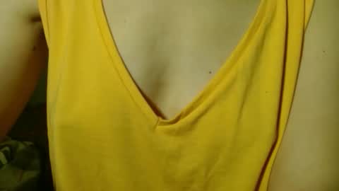 Snapshot of queenoftenderness chatting on May 16, 2026, 7:34 pm queenoftenderness online show from May 16, 2026, 7:34 pm