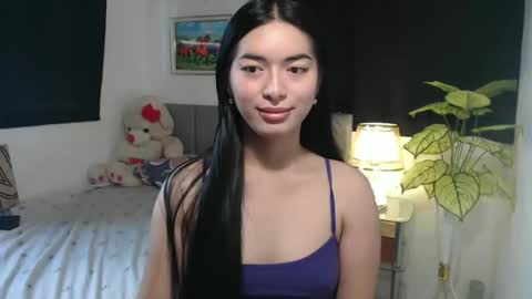 QueenPinay69 online show from October 4, 2025, 1:47 am