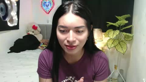 QueenPinay69 online show from November 9, 2025, 5:44 pm