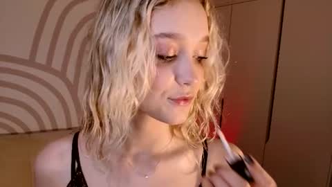 Serena XoXo online show from July 4, 2026, 12:11 pm