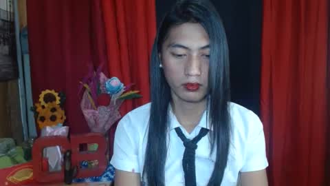 queensteffi online show from February 13, 2025, 2:12 am
