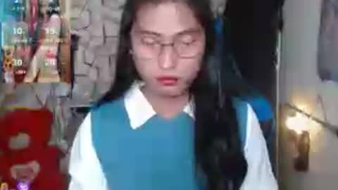 queensteffi online show from June 21, 2026, 4:37 am