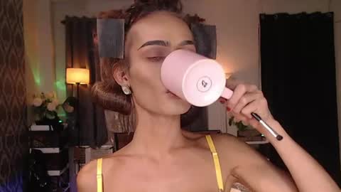 Snapshot of queenvalentinats chatting on July 6, 2026, 5:04 pm ValentinaMoone online show from July 6, 2026, 5:04 pm