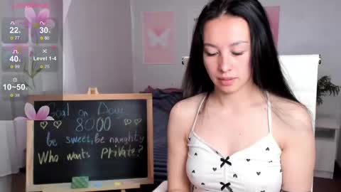 Snapshot of queitsharm_ chatting on May 9, 2026, 6:29 am Anna online show from May 9, 2026, 6:29 am
