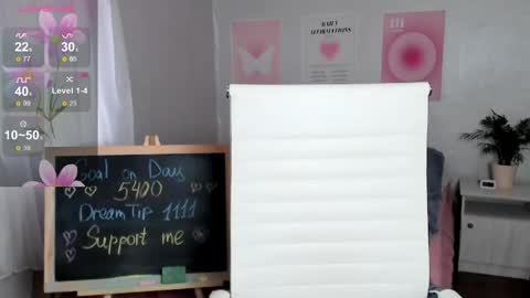 Snapshot of queitsharm_ chatting on May 16, 2026, 10:36 am Anna online show from May 16, 2026, 10:36 am