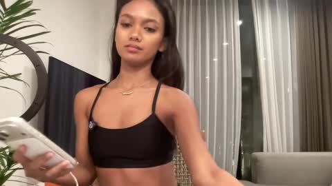 quelc538 online show from April 11, 2026, 1:48 pm