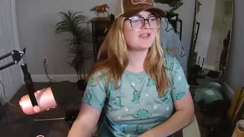 Snapshot of quervoqueen1 chatting on February 2, 2026, 2:32 am Bri online show from February 2, 2026, 2:32 am