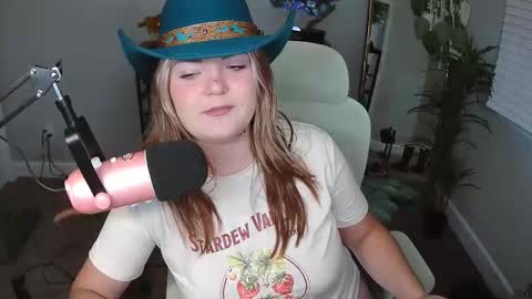 Snapshot of quervoqueen1 chatting on April 30, 2026, 2:07 am Bri online show from April 30, 2026, 2:07 am
