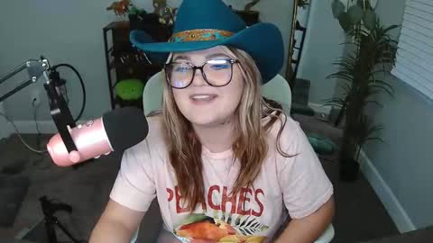 Snapshot of quervoqueen1 chatting on May 18, 2026, 4:07 am Bri online show from May 18, 2026, 4:07 am
