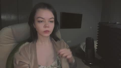 quietluxury online show from January 5, 2026, 5:27 pm