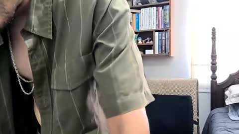 quik32 online show from February 24, 2026, 4:38 pm