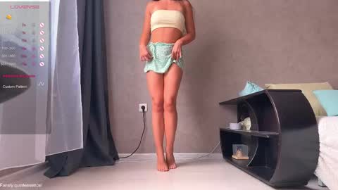 Snapshot of quintessencel chatting on October 16, 2025, 10:16 am Next stream December 1 FANSLY Loxrye online show from October 16, 2025, 10:16 am