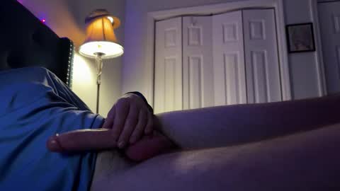 Snapshot of qwertyderpp chatting on December 4, 2025, 4:33 am qwerty online show from December 4, 2025, 4:33 am