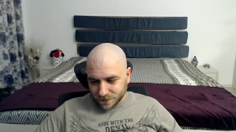 R0bila online show from January 24, 2025, 9:47 pm