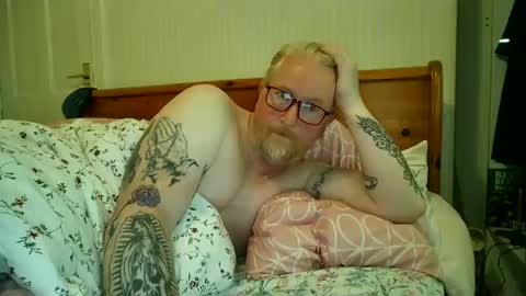 Snapshot of r_o_h_a_n_r_o_o_m chatting on May 19, 2026, 12:33 pm r_o_h_a_n_r_o_o_m online show from May 19, 2026, 12:33 pm