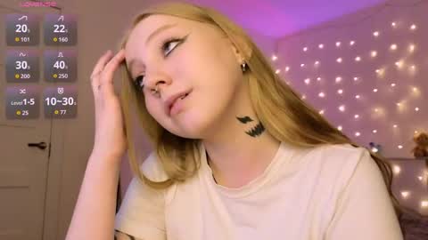 Snapshot of rabbyasti chatting on April 13, 2026, 5:29 pm Rebecca Becc online show from April 13, 2026, 5:29 pm