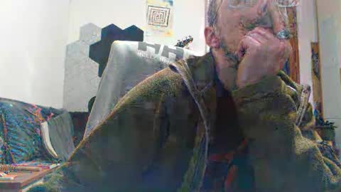 Raccoon68 online show from December 21, 2025, 9:22 pm