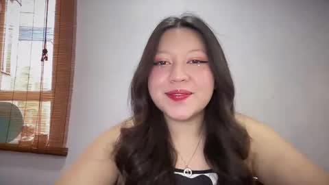 rachel james   online show from November 9, 2025, 5:44 pm