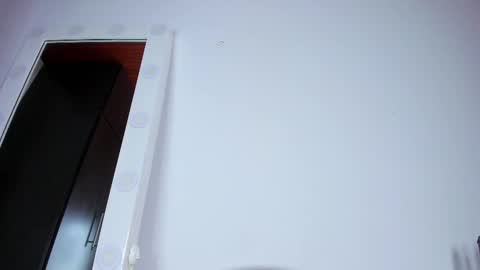  RACHEL  online show from February 21, 2025, 2:16 pm