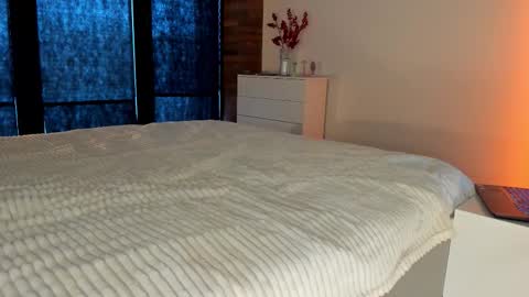 Sherryl online show from February 9, 2026, 9:02 am