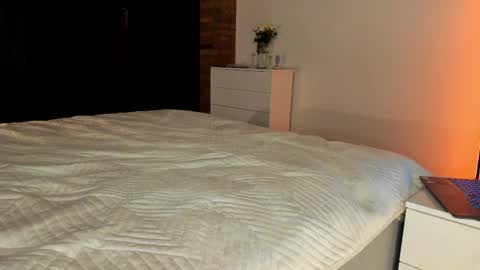 Sherryl online show from April 7, 2026, 6:30 pm