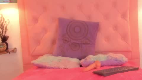 rachel_rivera99 online show from February 25, 2025, 2:22 pm
