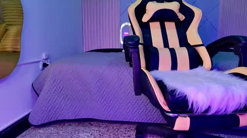 rachel_rivera99 online show from September 14, 2025, 11:42 am