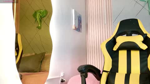 rachel_rivera99 online show from October 4, 2025, 11:41 am