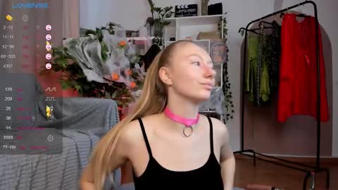 Snapshot of rachel_rut chatting on October 22, 2025, 4:35 am Rachel online show from October 22, 2025, 4:35 am