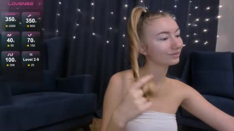 Snapshot of rachel_rut chatting on November 15, 2025, 4:32 am Rachel online show from November 15, 2025, 4:32 am