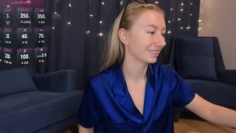 Snapshot of rachel_rut chatting on December 5, 2025, 4:43 am Rachel online show from December 5, 2025, 4:43 am