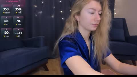 Snapshot of rachel_rut chatting on December 15, 2025, 4:17 am Rachel online show from December 15, 2025, 4:17 am