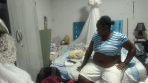 rachelexoticgirl online show from May 25, 2026, 3:23 am