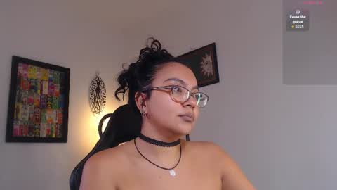 rachell_420 online show from June 29, 2026, 3:23 pm