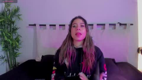 Rachell online show from March 12, 2026, 4:18 am