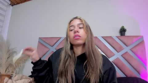 Rachell online show from June 2, 2026, 4:25 am