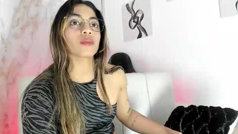 rachell_owen online show from November 22, 2025, 5:17 am