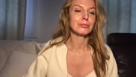 Rachel online show from December 21, 2024, 9:44 am