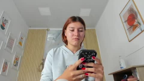 Snapshot of rachellesc chatting on June 8, 2026, 12:16 pm rachellesc online show from June 8, 2026, 12:16 pm