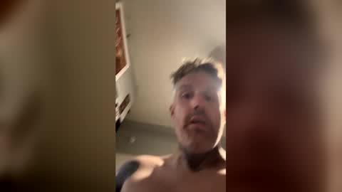 raddrobb13 online show from June 25, 2026, 5:12 am