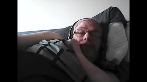 Snapshot of rader50 chatting on April 5, 2026, 6:54 am rader50 online show from April 5, 2026, 6:54 am