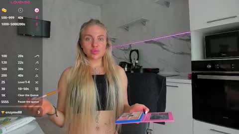 radiance_ online show from September 25, 2025, 7:45 am