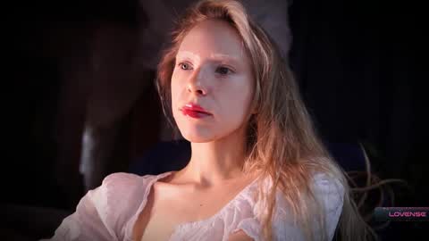 Snapshot of radiant_ada chatting on December 16, 2025, 9:36 am ada online show from December 16, 2025, 9:36 am