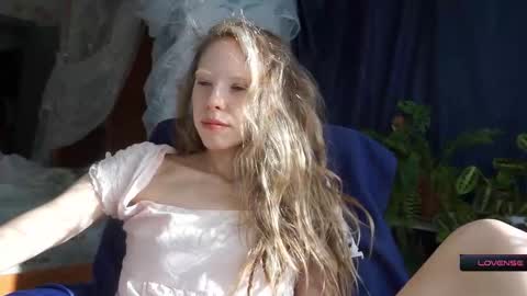 Snapshot of radiant_ada chatting on February 25, 2026, 11:31 am ada online show from February 25, 2026, 11:31 am